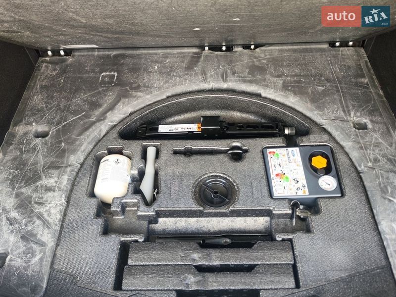 Позашляховик / Кросовер Ford Kuga 2016 в Ковелі