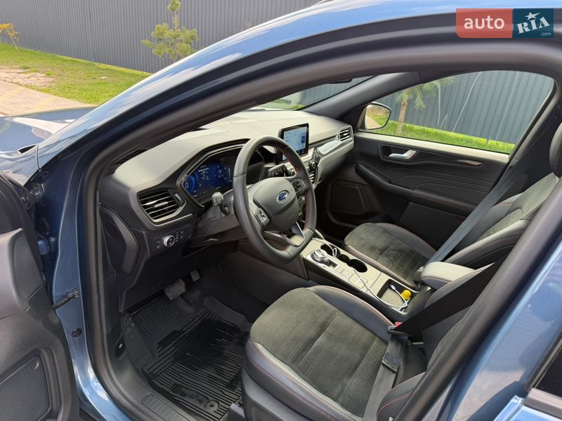 Позашляховик / Кросовер Ford Kuga 2022 в Києві