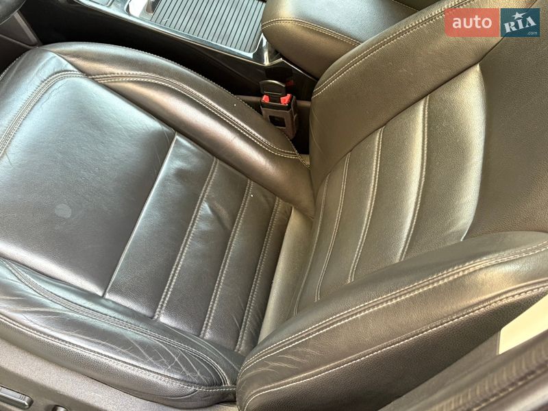 Позашляховик / Кросовер Ford Kuga 2017 в Львові