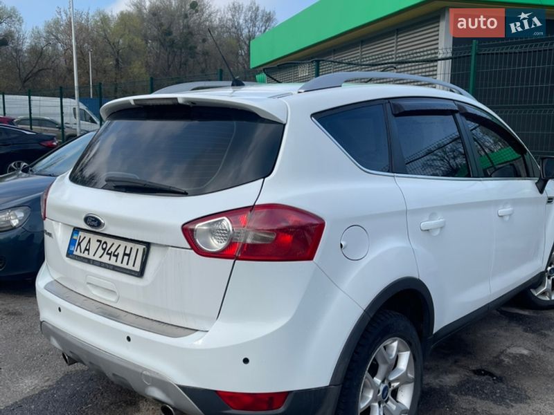 Внедорожник / Кроссовер Ford Kuga 2012 в Киеве