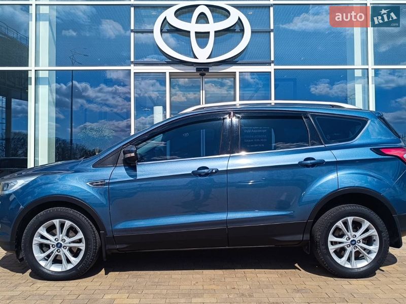 Внедорожник / Кроссовер Ford Kuga 2019 в Киеве