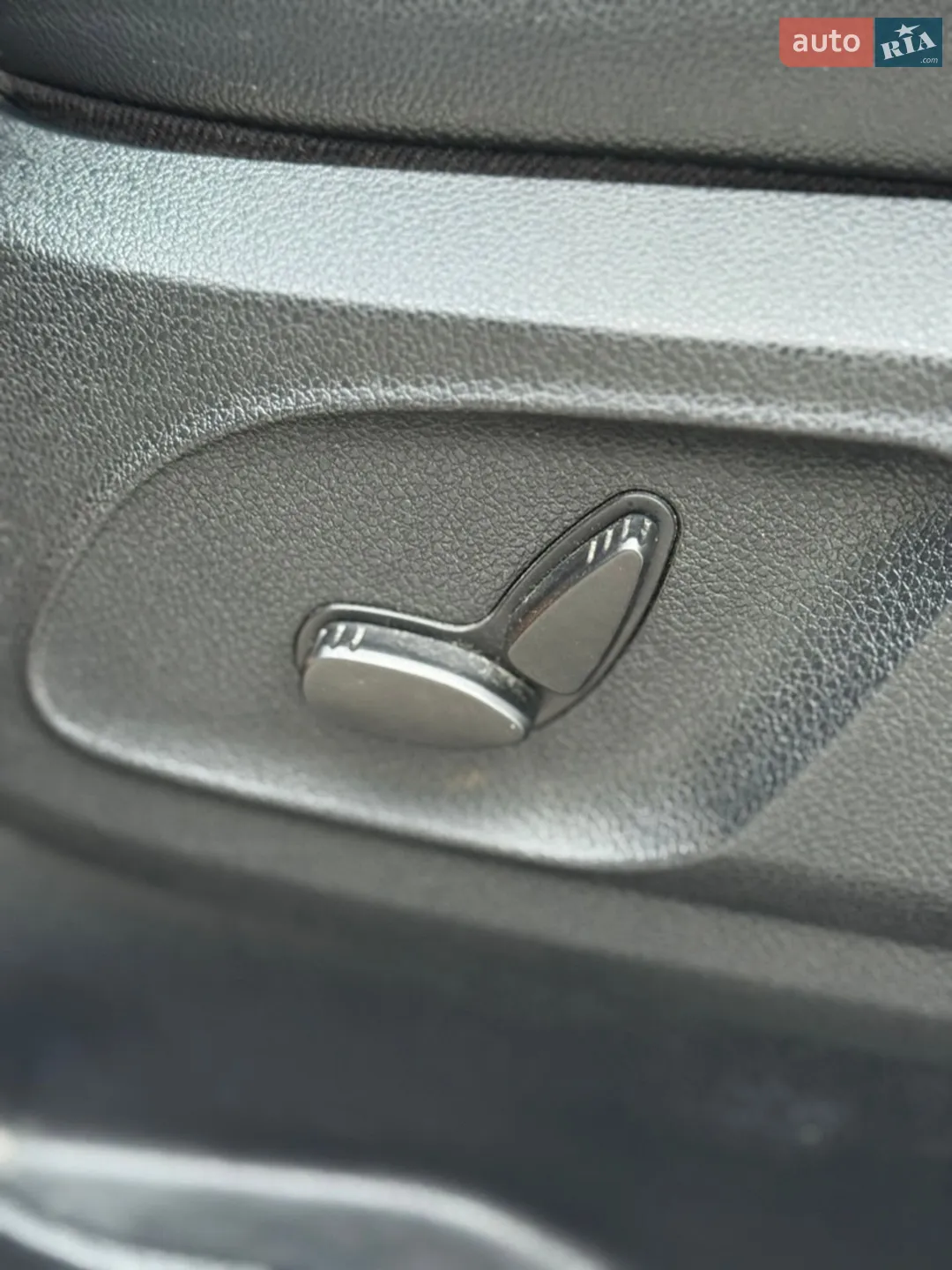 2010 Ford Kuga - мініатюра 79