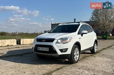 Внедорожник / Кроссовер Ford Kuga 2012 в Ровно