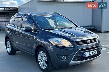Позашляховик / Кросовер Ford Kuga 2012 в Києві