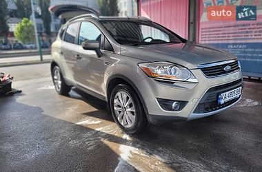 Позашляховик / Кросовер Ford Kuga 2010 в Києві
