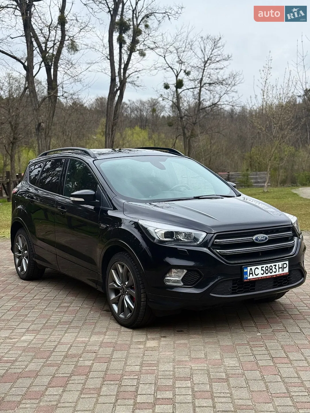 Ford Kuga 2019 VIN WF0AXXWPMAKY69598 фото оголошення 4 з 17