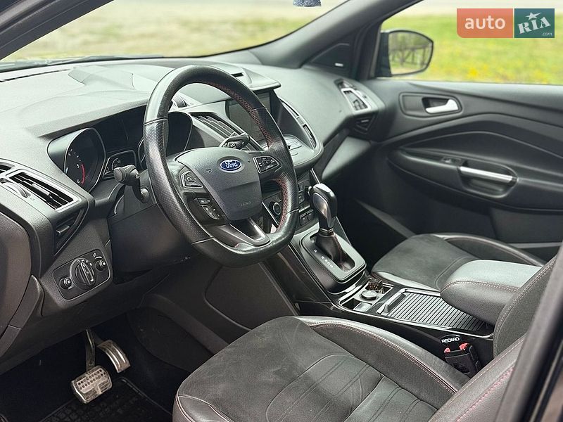 Позашляховик / Кросовер Ford Kuga 2019 в Славуті