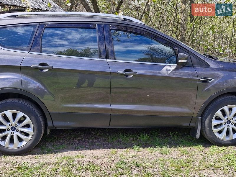Внедорожник / Кроссовер Ford Kuga 2019 в Миргороде