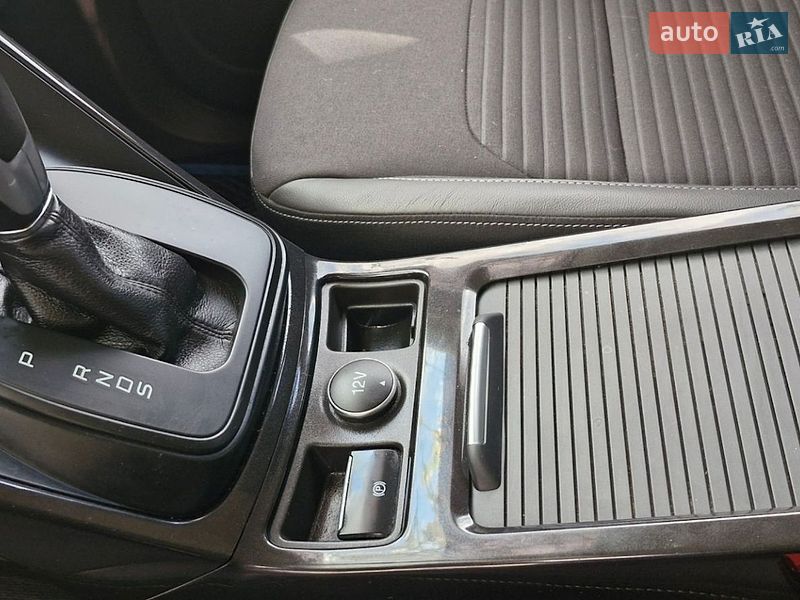 Внедорожник / Кроссовер Ford Kuga 2019 в Миргороде