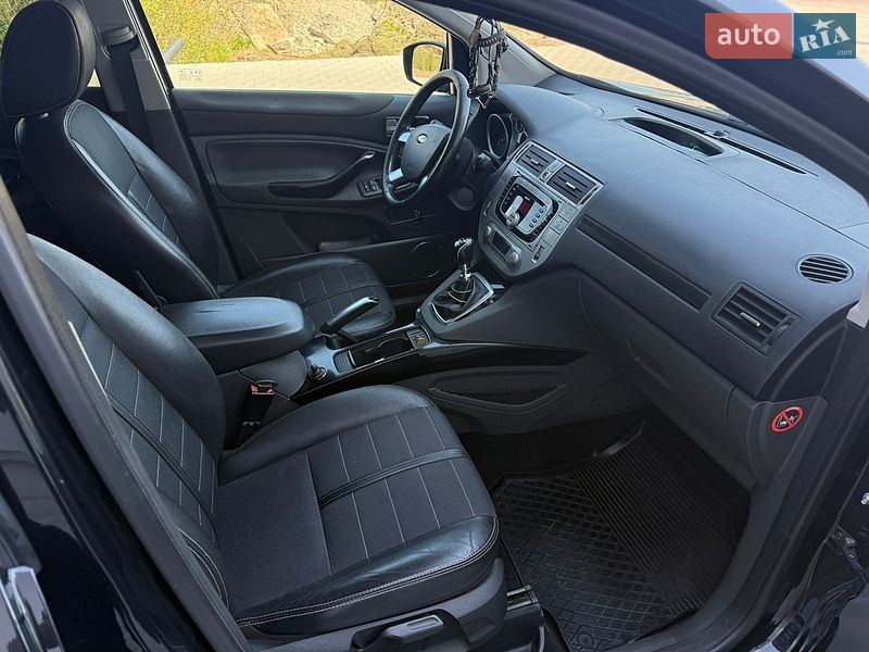 Позашляховик / Кросовер Ford Kuga 2012 в Львові