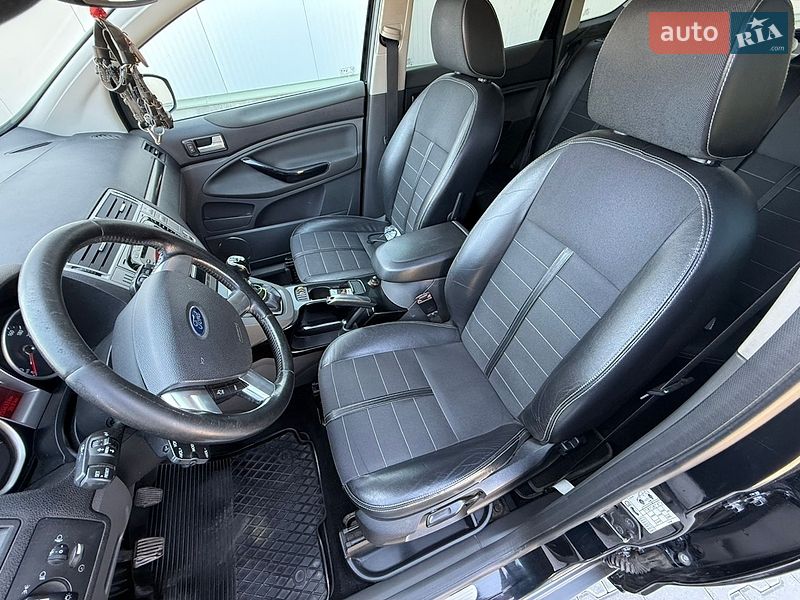 Позашляховик / Кросовер Ford Kuga 2012 в Львові