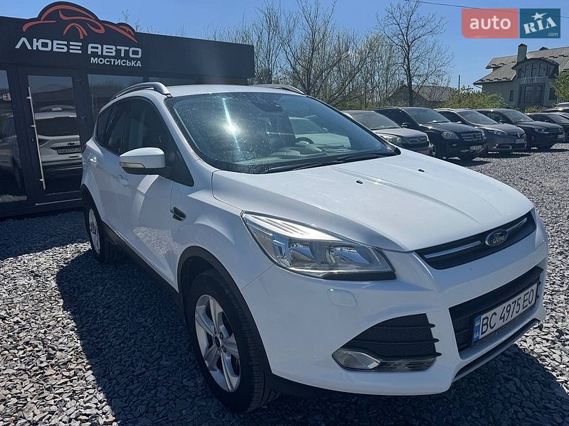 Позашляховик / Кросовер Ford Kuga 2016 в Мостиській