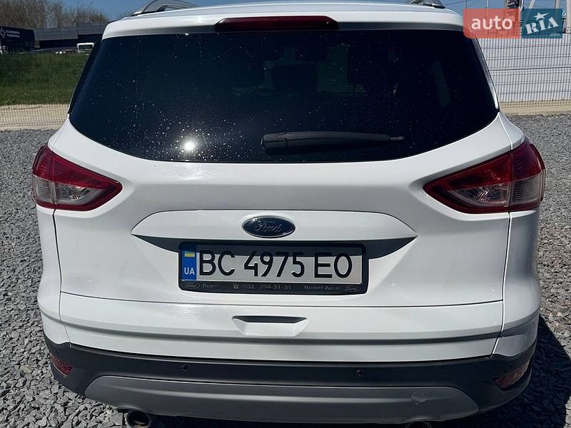Позашляховик / Кросовер Ford Kuga 2016 в Мостиській