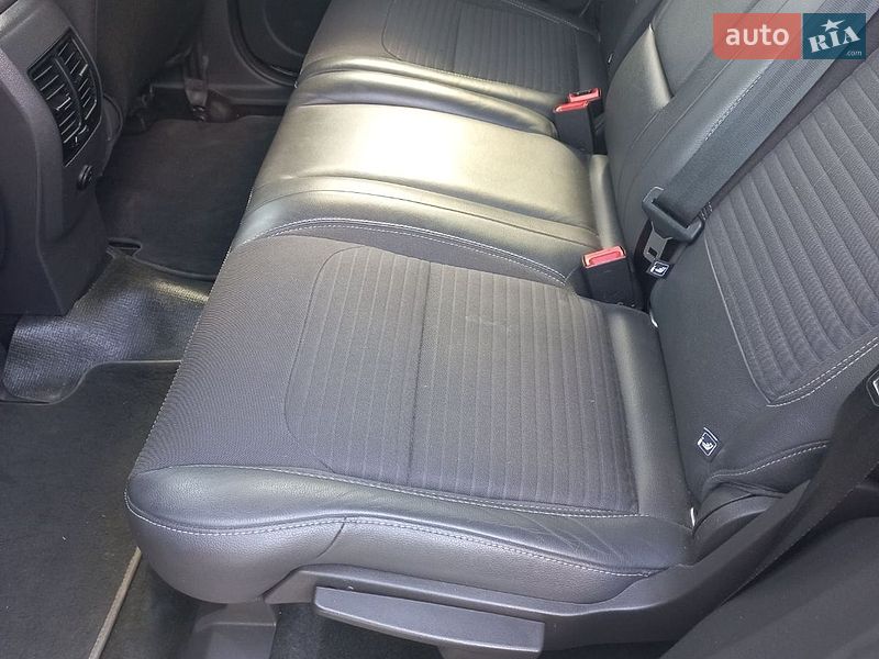 Позашляховик / Кросовер Ford Kuga 2017 в Львові