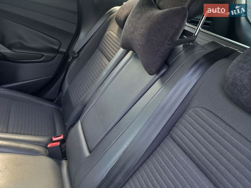 Позашляховик / Кросовер Ford Kuga 2017 в Львові