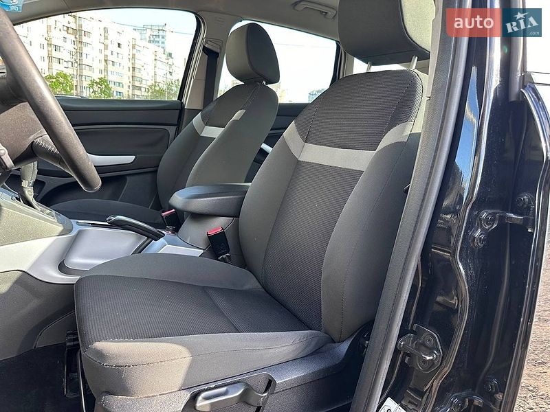 Позашляховик / Кросовер Ford Kuga 2010 в Києві