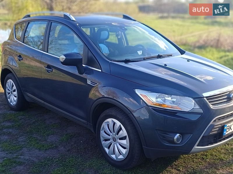 Внедорожник / Кроссовер Ford Kuga 2011 в Киеве