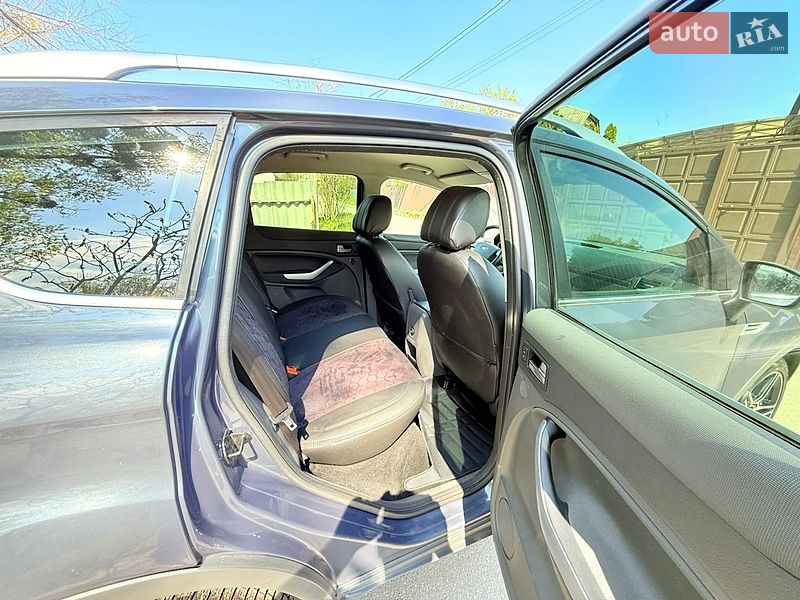 Внедорожник / Кроссовер Ford Kuga 2011 в Харькове