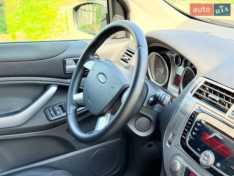 Внедорожник / Кроссовер Ford Kuga 2011 в Харькове