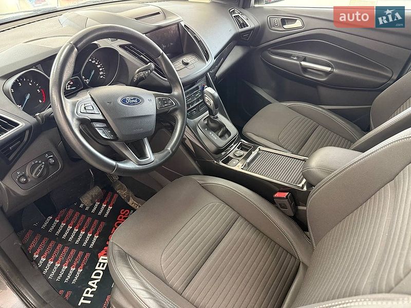 Внедорожник / Кроссовер Ford Kuga 2019 в Киеве