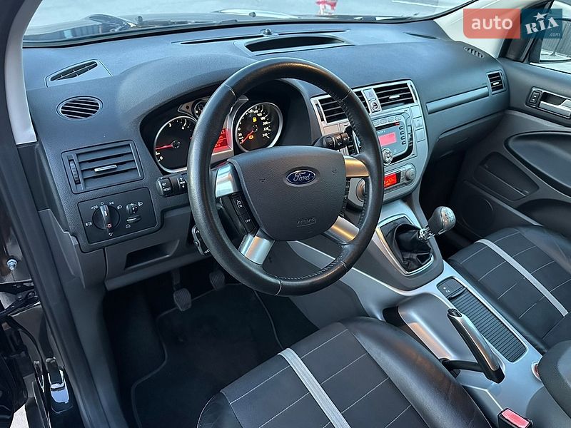 Внедорожник / Кроссовер Ford Kuga 2012 в Луцке
