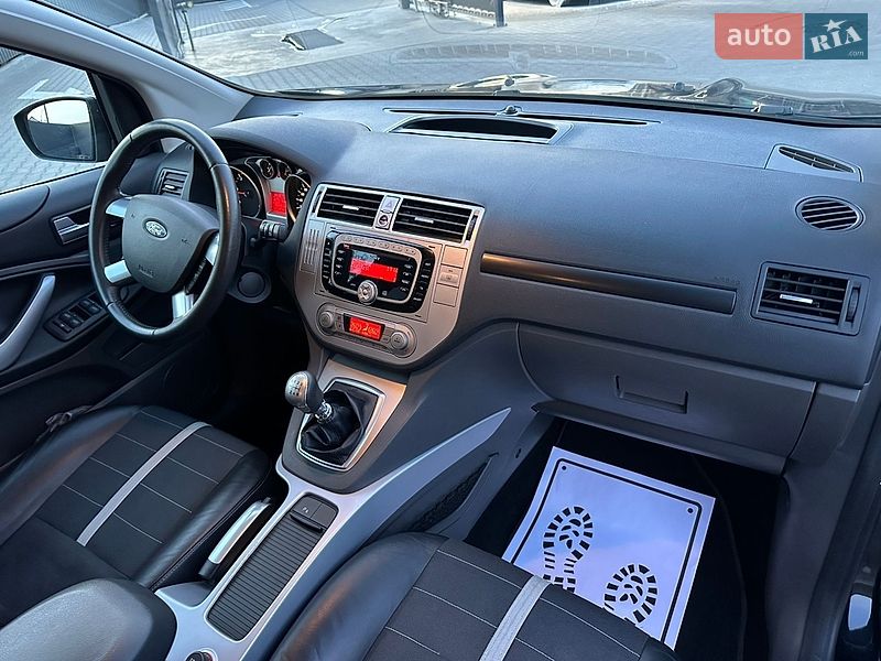 Внедорожник / Кроссовер Ford Kuga 2012 в Луцке