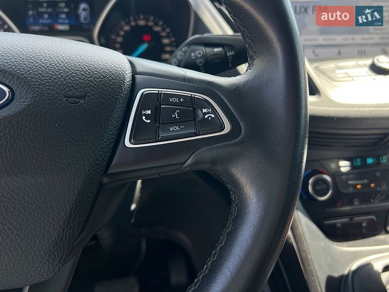 Позашляховик / Кросовер Ford Kuga 2019 в Івано-Франківську