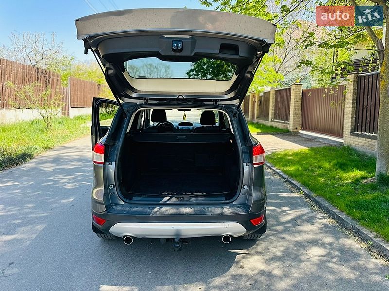 Внедорожник / Кроссовер Ford Kuga 2013 в Киеве