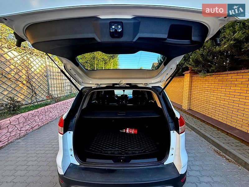 Внедорожник / Кроссовер Ford Kuga 2013 в Хмельницком