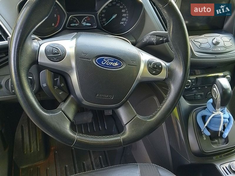 Внедорожник / Кроссовер Ford Kuga 2016 в Каменке