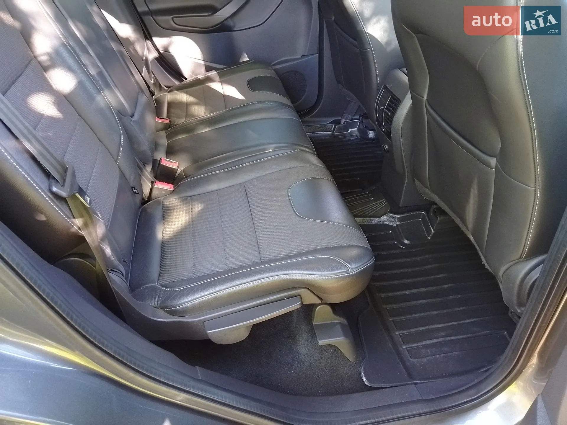 2016 Ford Kuga - мініатюра 18