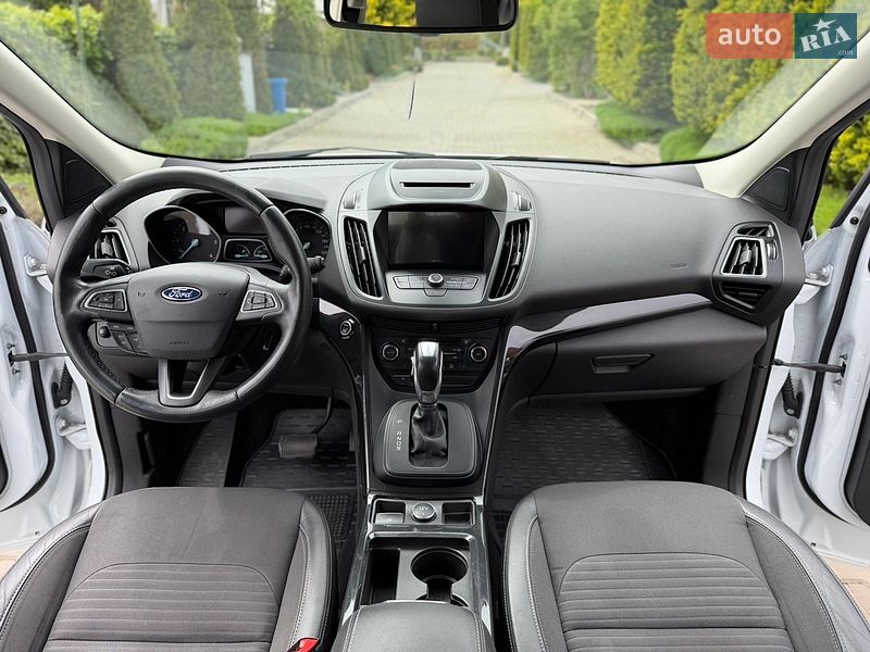 Внедорожник / Кроссовер Ford Kuga 2019 в Одессе