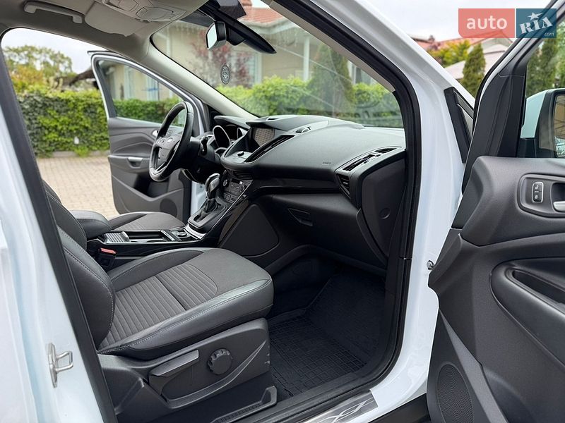 Внедорожник / Кроссовер Ford Kuga 2019 в Одессе