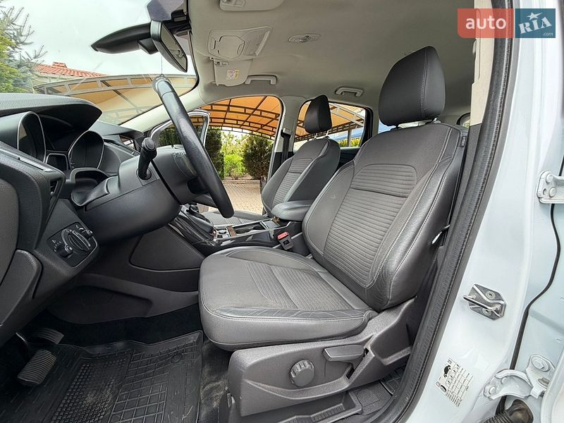 Внедорожник / Кроссовер Ford Kuga 2019 в Одессе