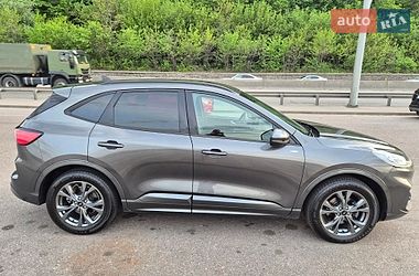 Позашляховик / Кросовер Ford Kuga 2022 в Києві