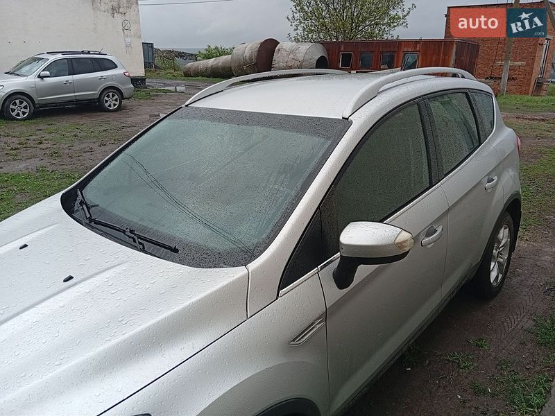 Внедорожник / Кроссовер Ford Kuga 2011 в Ямполе