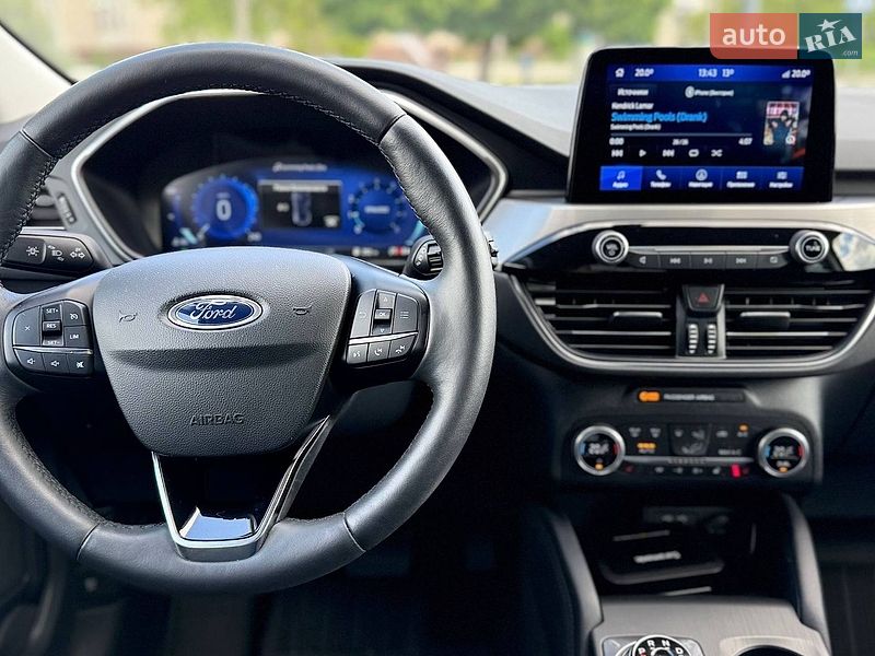 Позашляховик / Кросовер Ford Kuga 2021 в Кропивницькому