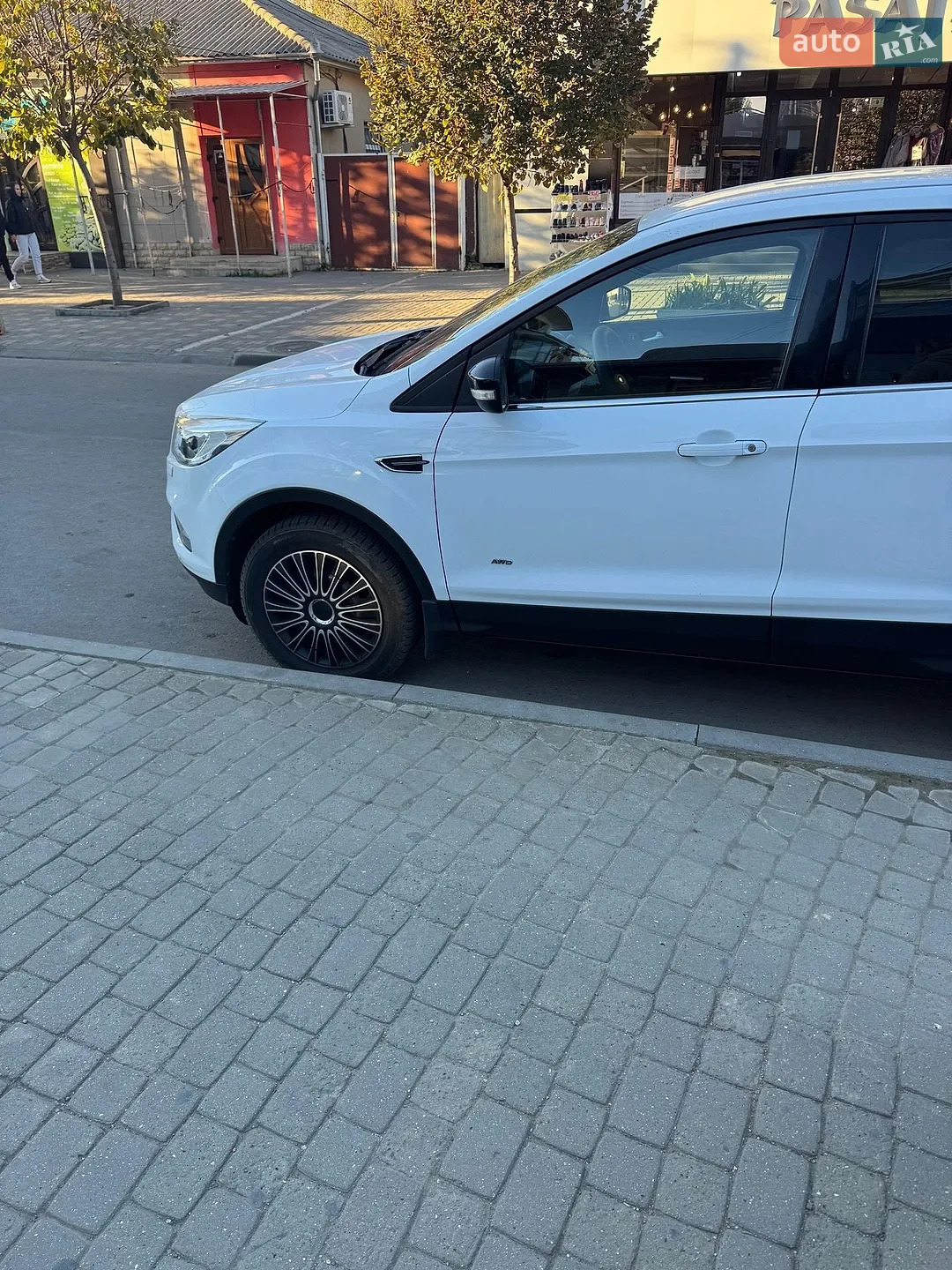 2017 Ford Kuga - фото 1