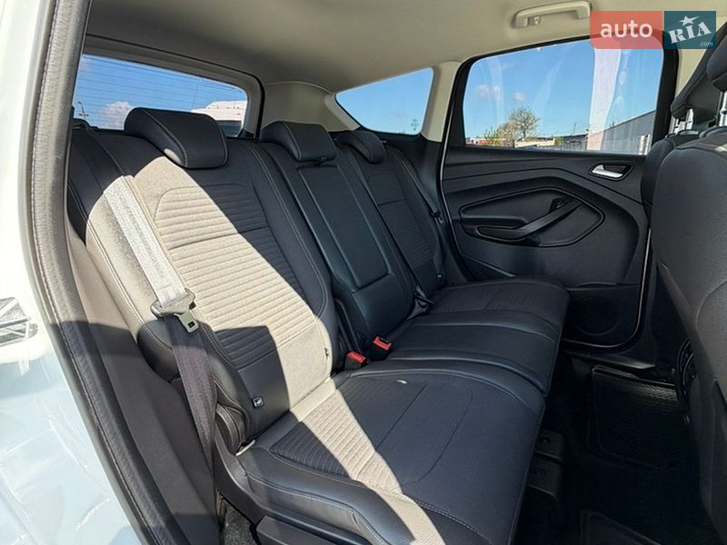 Внедорожник / Кроссовер Ford Kuga 2019 в Черкассах