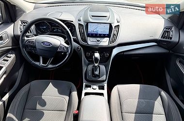 Позашляховик / Кросовер Ford Kuga 2019 в Кропивницькому