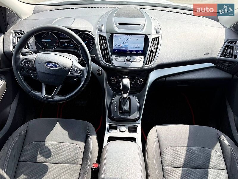 Позашляховик / Кросовер Ford Kuga 2019 в Кропивницькому