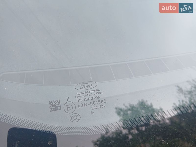 Позашляховик / Кросовер Ford Kuga 2013 в Києві