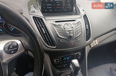 Позашляховик / Кросовер Ford Kuga 2013 в Києві