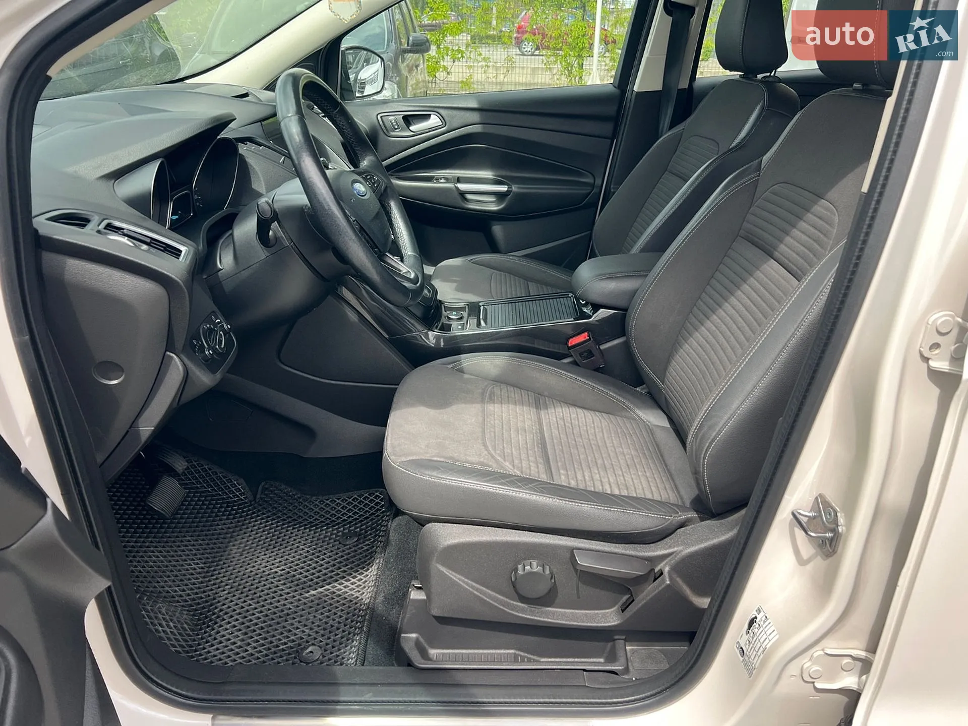 2019 Ford Kuga - мініатюра 26