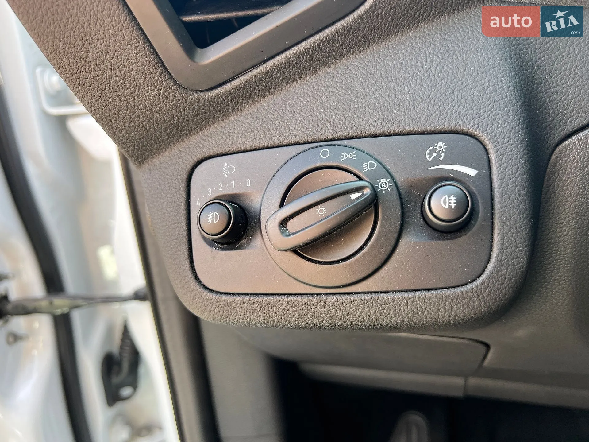 2019 Ford Kuga - мініатюра 12
