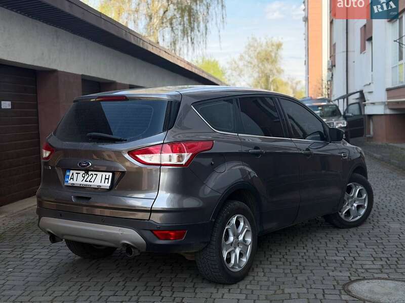 Позашляховик / Кросовер Ford Kuga 2014 в Івано-Франківську