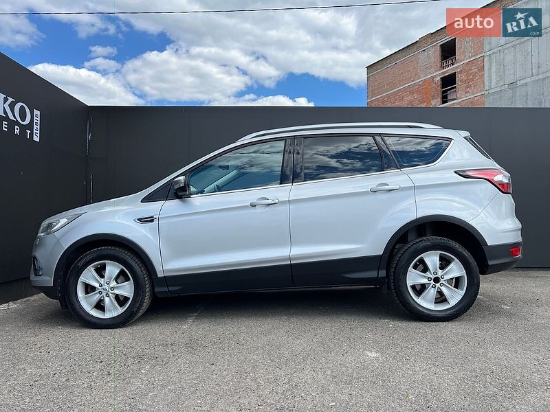 Внедорожник / Кроссовер Ford Kuga 2019 в Львове фото 4 Внедорожник / Кроссовер Ford Kuga 2019 в Львове