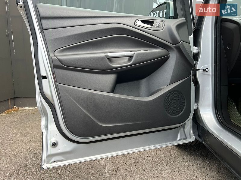 Внедорожник / Кроссовер Ford Kuga 2019 в Львове фото 26 Внедорожник / Кроссовер Ford Kuga 2019 в Львове