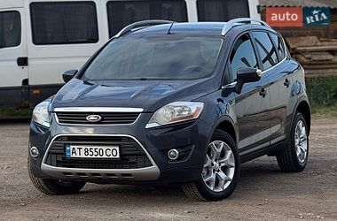 Позашляховик / Кросовер Ford Kuga 2010 в Івано-Франківську