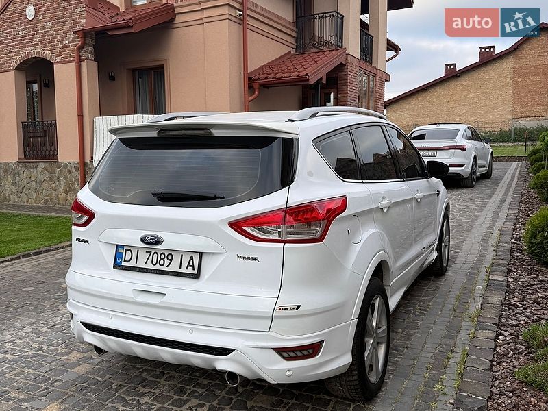 Позашляховик / Кросовер Ford Kuga 2015 в Львові